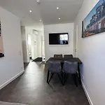 Ap 2 - Living Apartment Houses